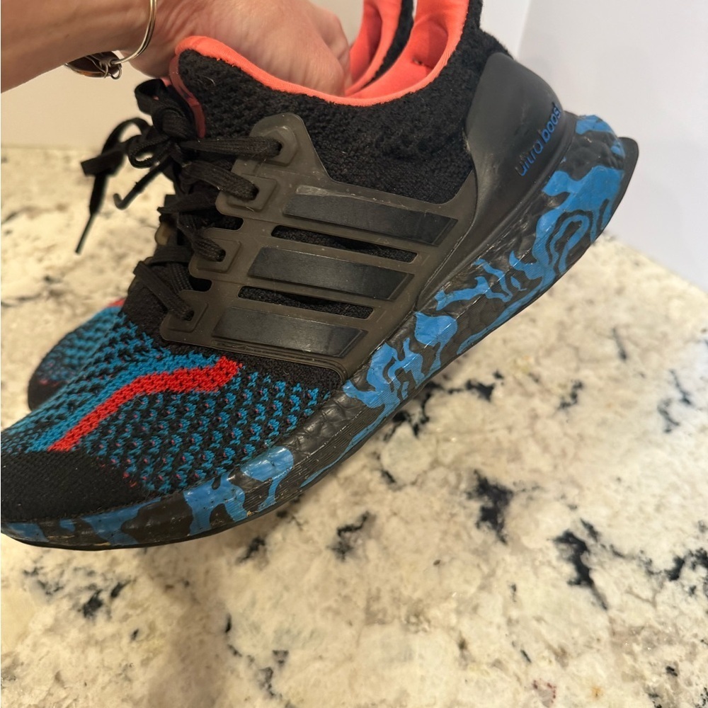 adidas Ultra Boost 5.0 DNA Black Legend Ink Turbo
